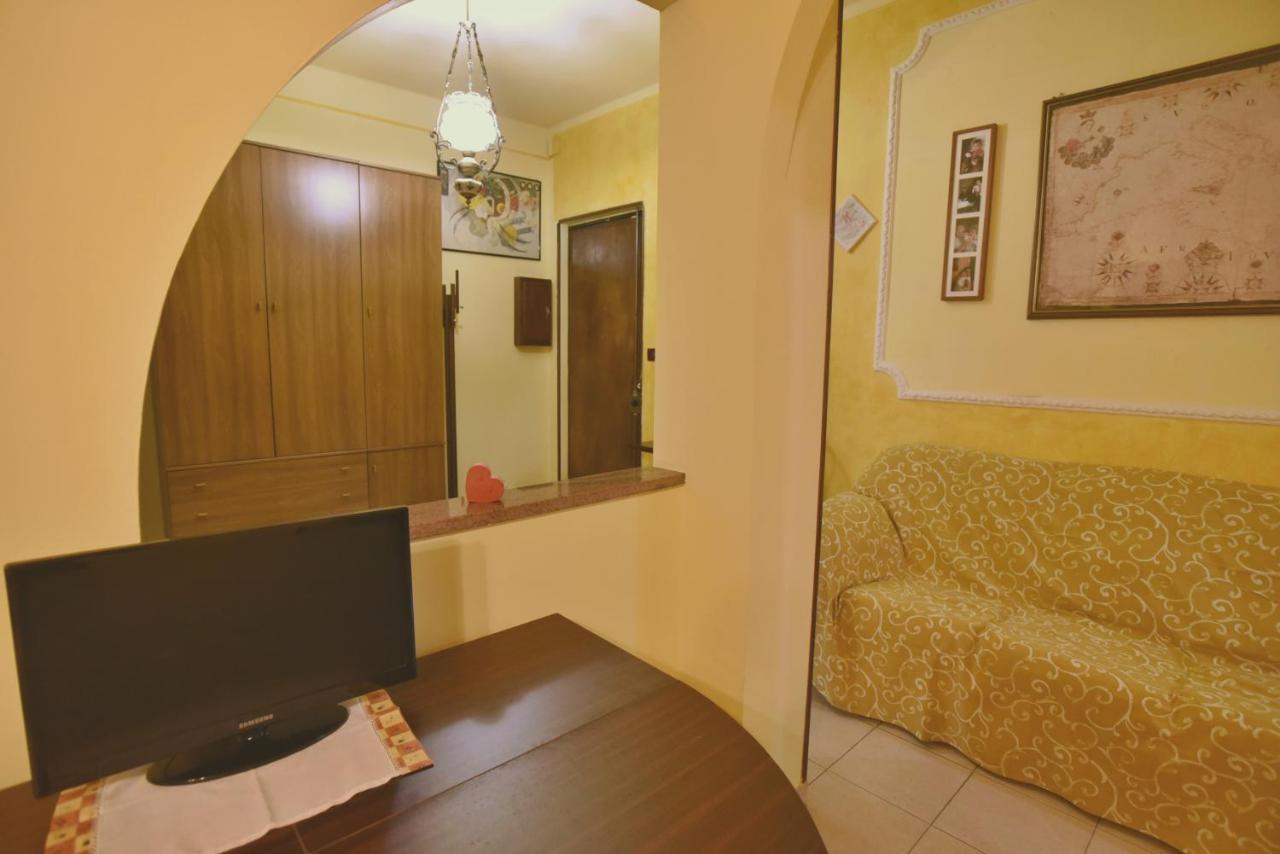 세티모토리네세 La Casina Di Settimo 아파트 외부 사진